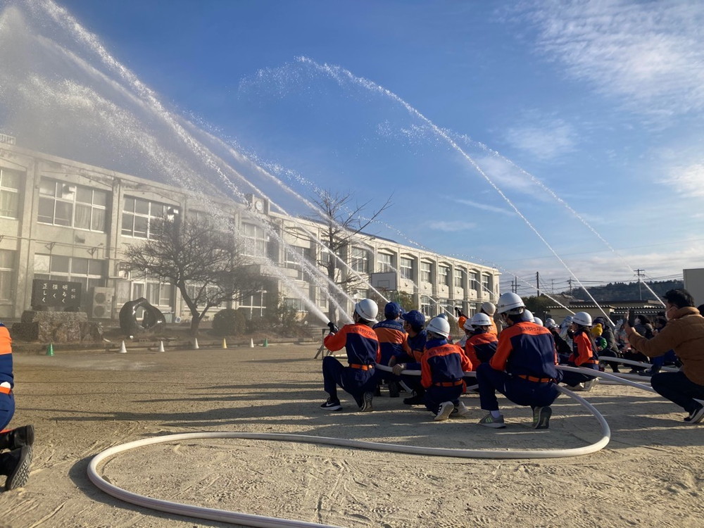 一斉放水