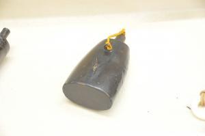 三角錐のような形をした合薬入れの写真