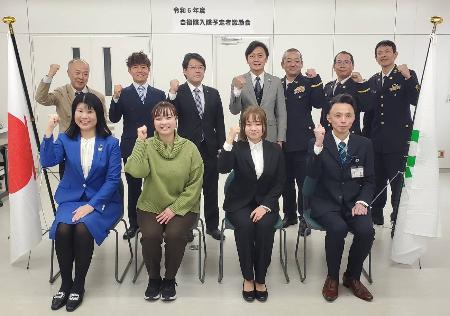 自衛隊入隊予定者激励会を行いました。