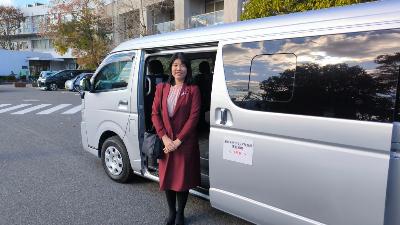 現在デマンド型交通(乗り合いタクシー)の実証実験を行っています。