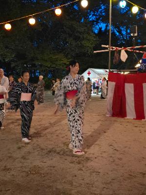 長東会主催の盆踊り大会に出席しました。