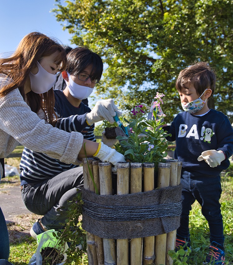 20201025香流川花植え