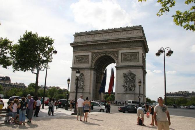 フランスの凱旋門の写真