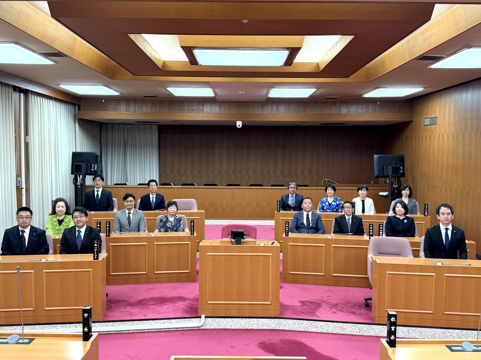 長久手市議会