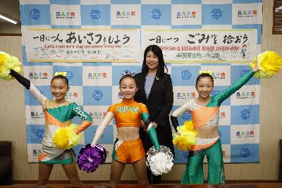 チアリーディング＆ダンス選手権大会に出場する皆さんとの記念撮影写真