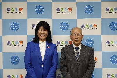 囲碁通算1300勝された羽根泰正さんが表敬訪問に来てくださいました。