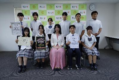 栄徳高等学校の皆様にお越しいただきました。
